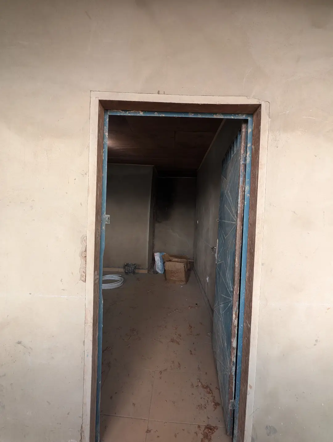 Studio moderne à louer à Bafoussam Saint Thomas - Image 2