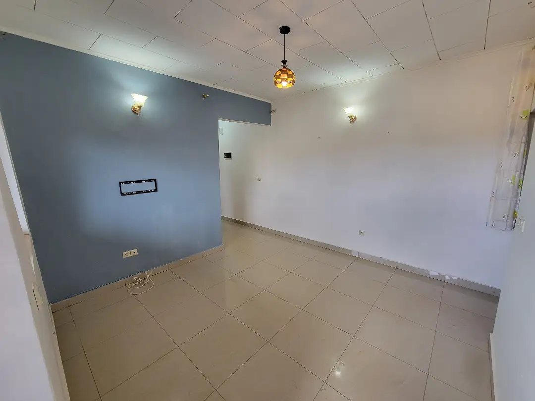 Studio moderne à louer à Bafoussam Lafe( Ta'a Mbah) - Image 2