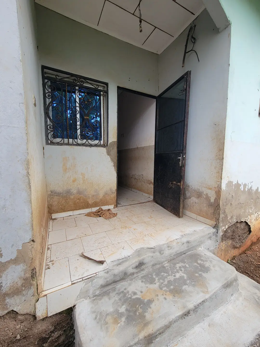 Studio moderne à louer à Bafoussam Auberge Du Lac - Image 2