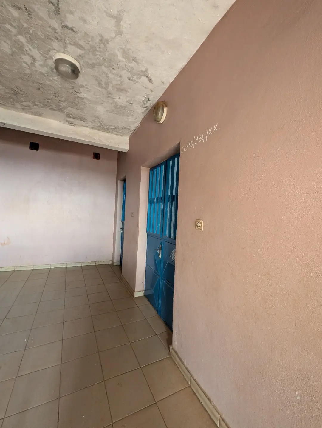 Appartement moderne à louer à Bafoussam Quartier Haoussa - Image 2