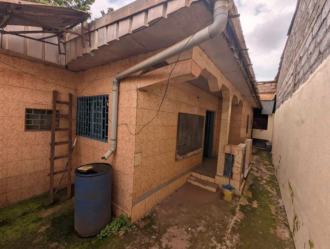 Duplex moderne à louer à Bafoussam Toungang - Image 2