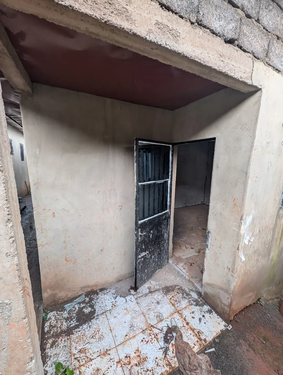 Chambre moderne à louer à Bafoussam Pharmacie Binam - Image 2