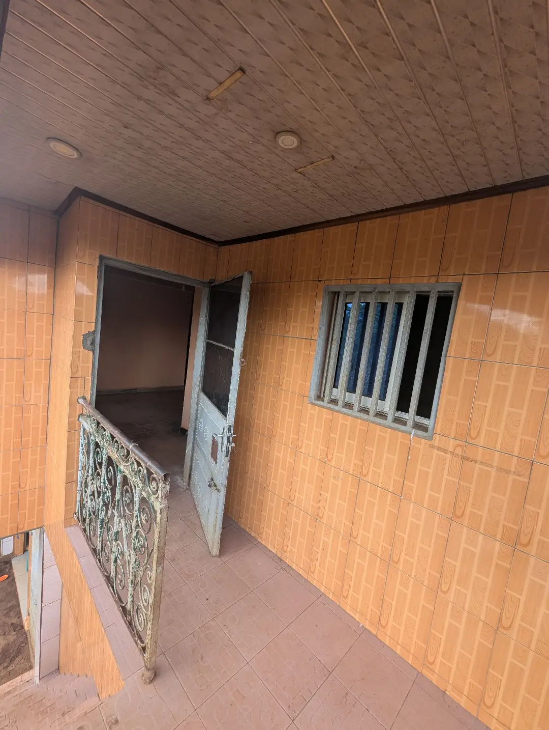 Appartement moderne à louer à Bafoussam Tchitchap - Image 2