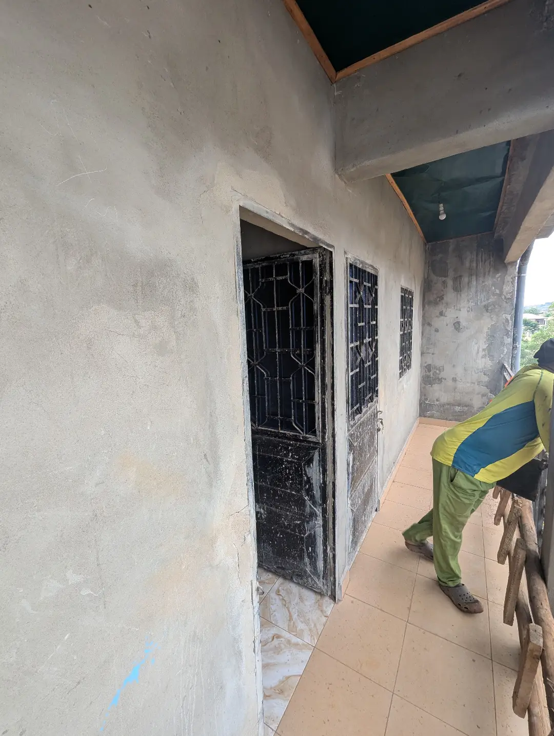 Studio moderne à louer à Bafoussam Derriere L'hopital Regional - Image 2