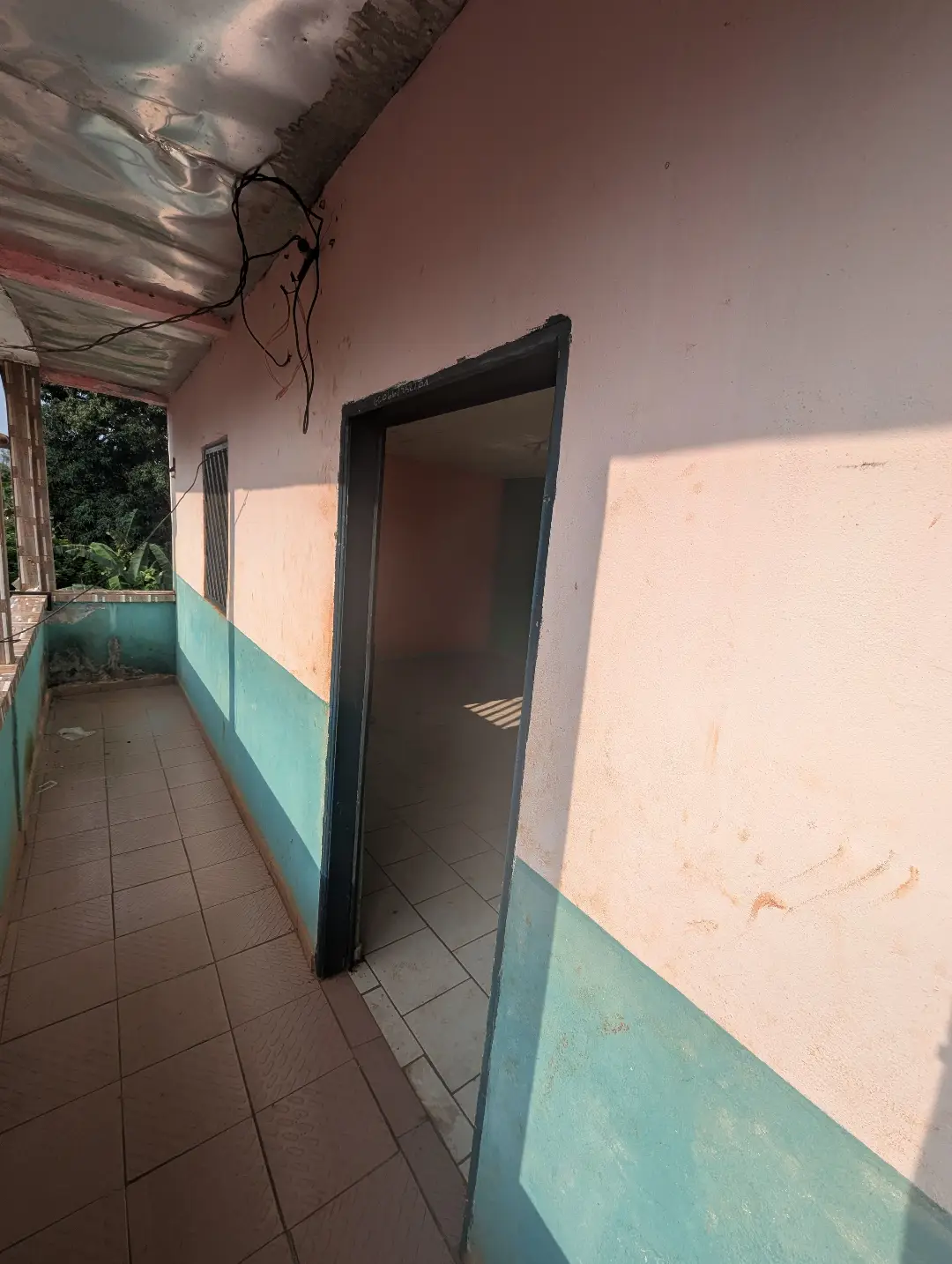 Appartement moderne à louer à Bafoussam Fin Goudron Soc - Image 2