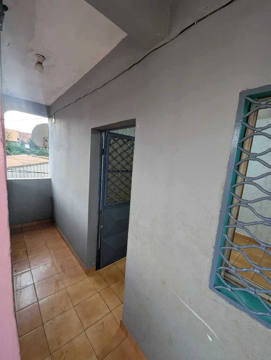 Appartement moderne à louer à Bafoussam Lafe( Ta'a Mbah) - Image 2