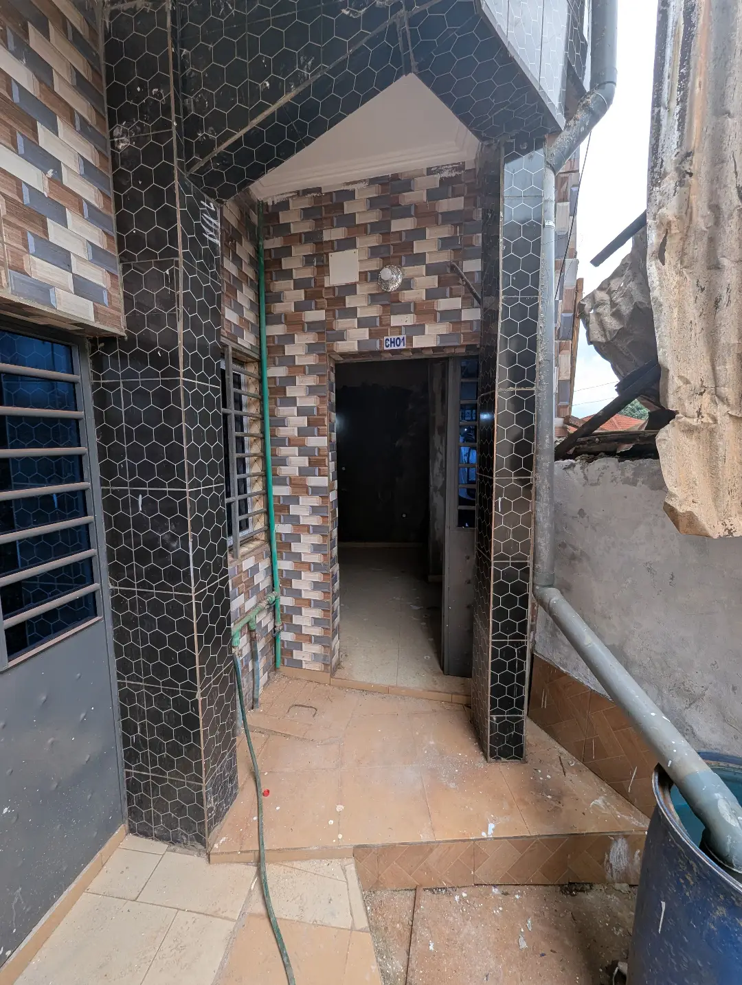 Chambre moderne à louer à Bafoussam Tougang Ville - Image 2