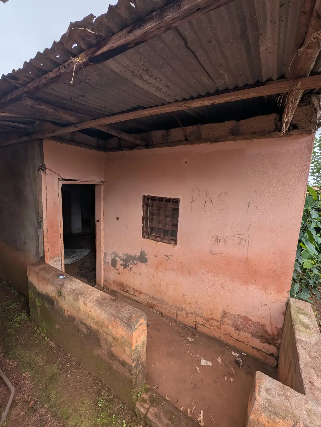 Studio moderne à louer à Bafoussam Toket - Image 2