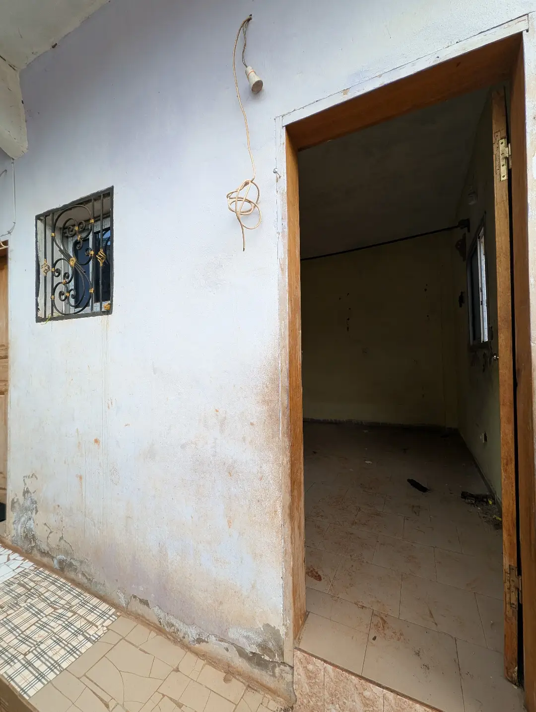 Chambre moderne à louer à Bafoussam Pont Du Stade - Image 2