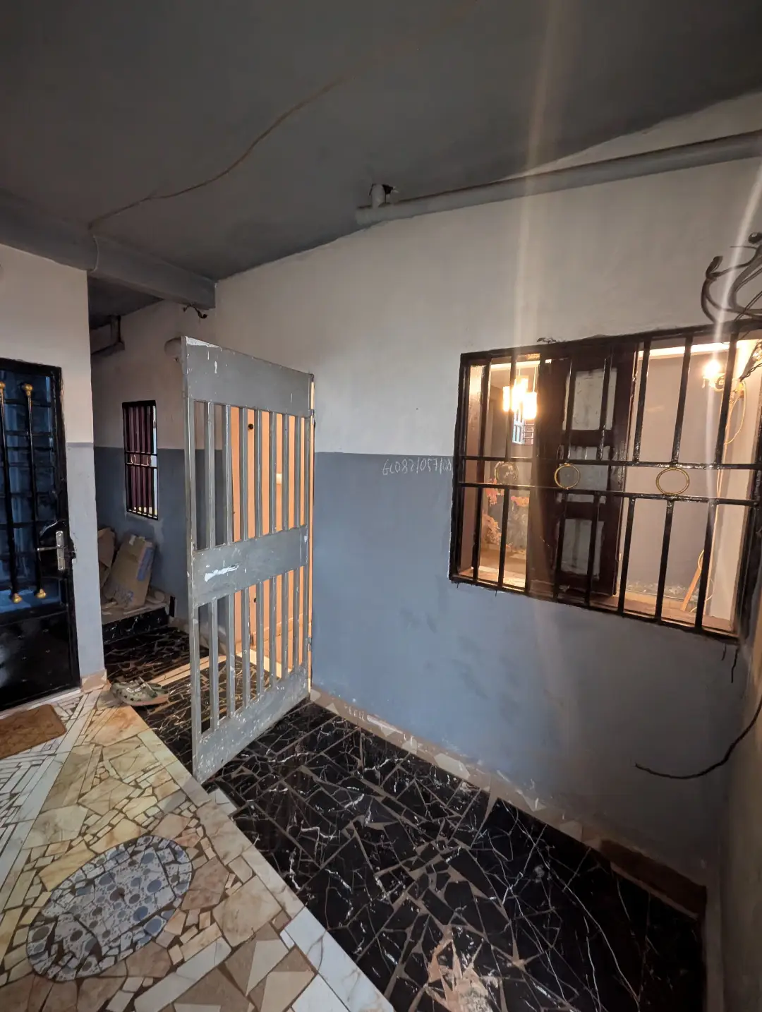 Studio moderne à louer à Bafoussam Socada - Image 2