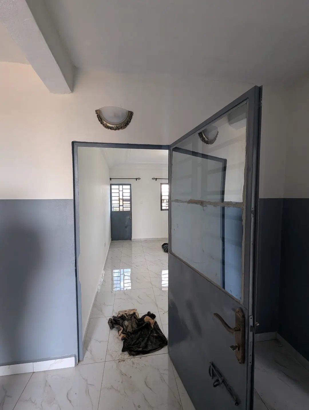 Studio moderne à louer à Bafoussam Mairie Rural - Image 2