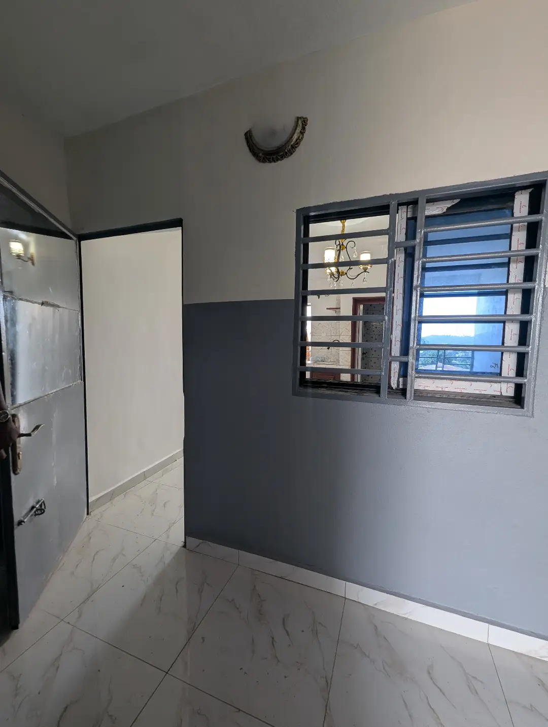 Chambre moderne à louer à Bafoussam Mairie Rural - Image 2