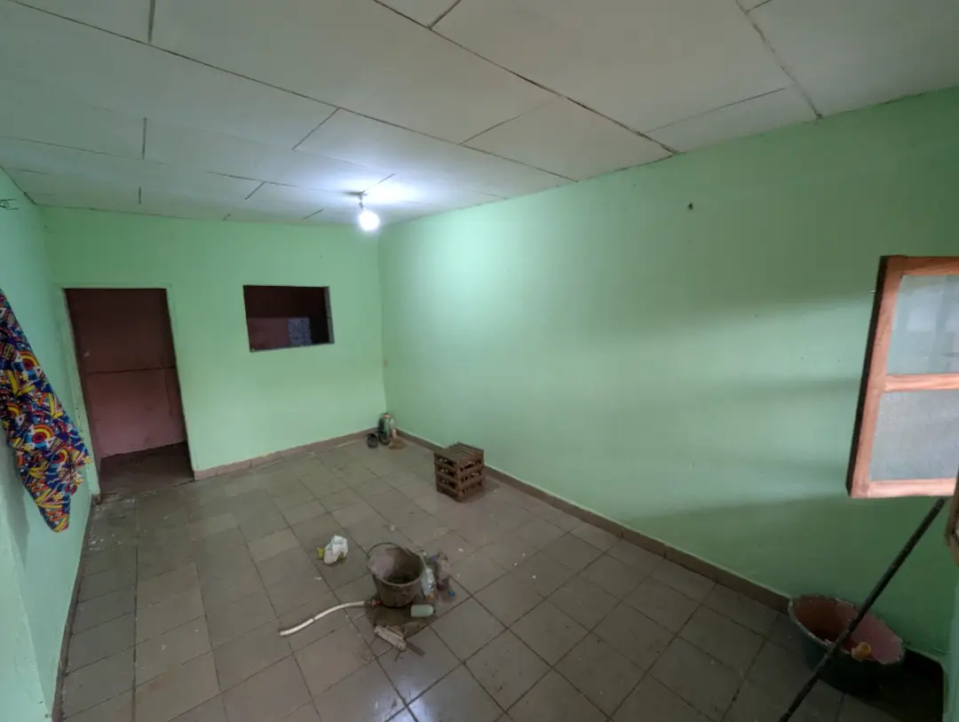 Appartement moderne à louer à Bafoussam Carrefour Canne Tankou - Image 2