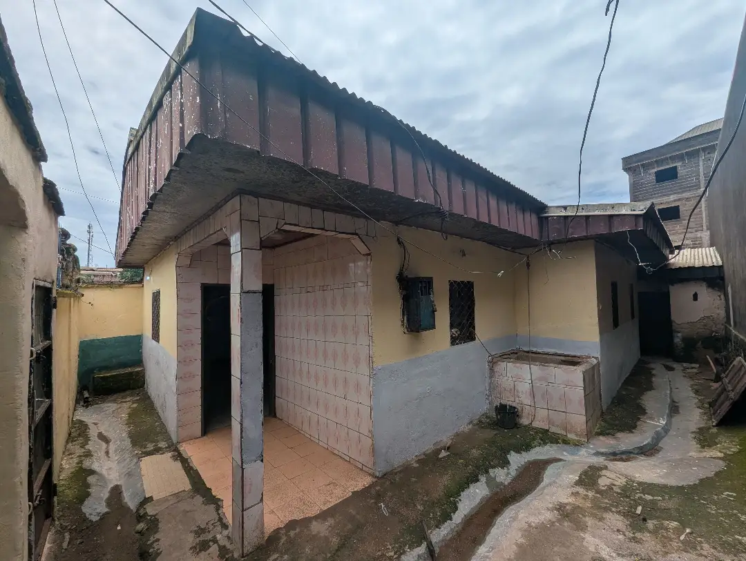 Maison moderne à louer à Bafoussam Auberge Du Lac - Image 2