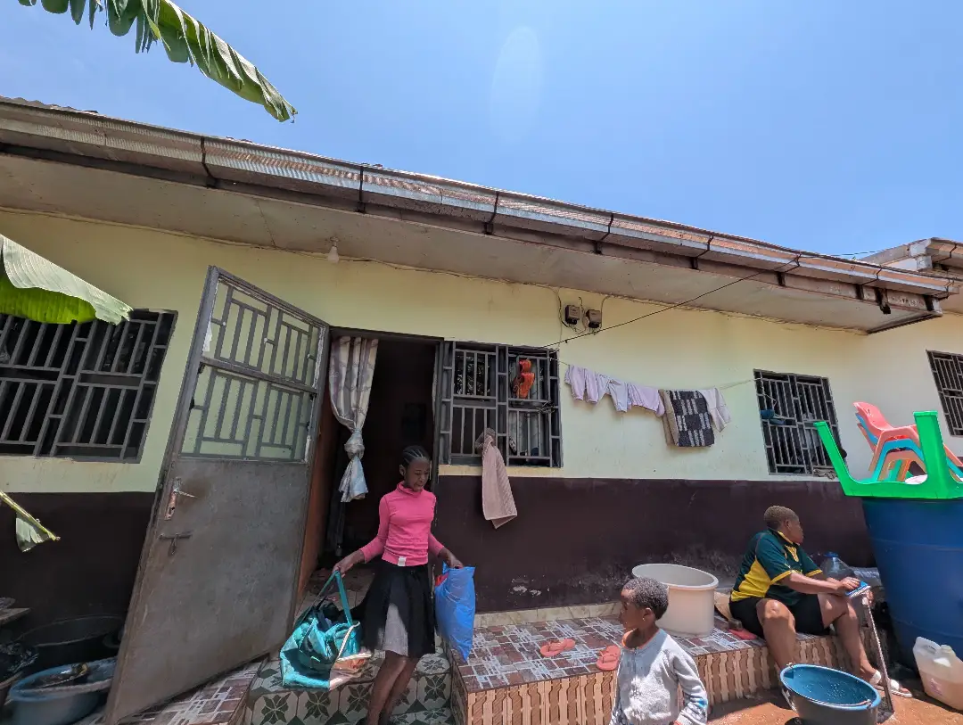 Appartement moderne à louer à Bafoussam Camp Zoa - Image 2