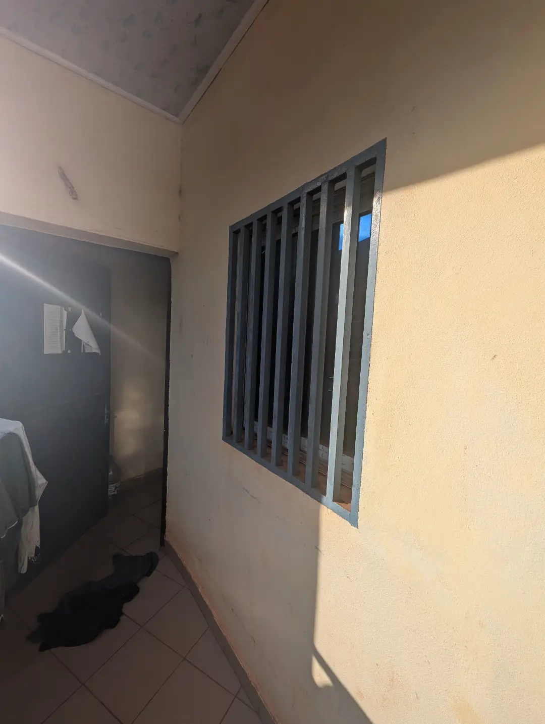 Chambre moderne à louer à Bafoussam Camp Zoa - Image 2