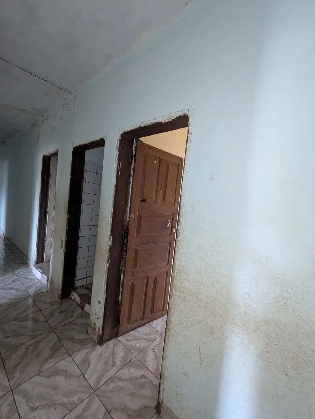 Chambre moderne à louer à Bafoussam Ngouache I - Image 2