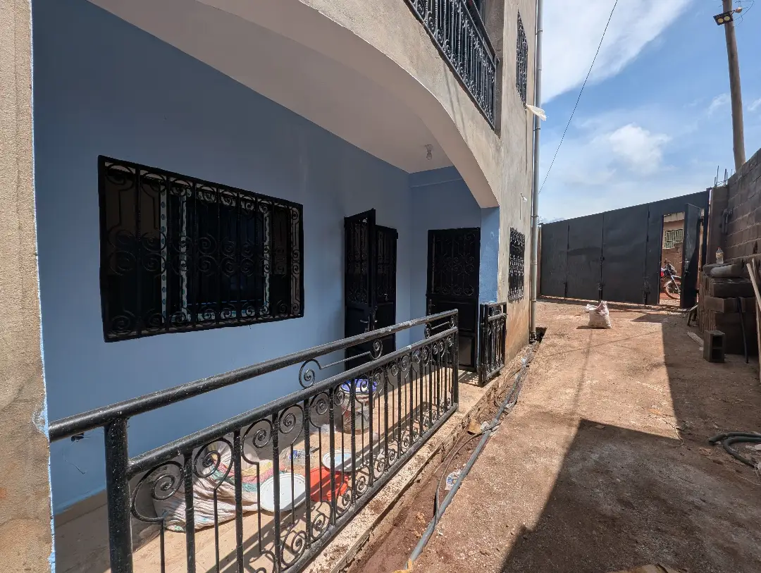 Appartement moderne à louer à Bafoussam Houka - Image 2