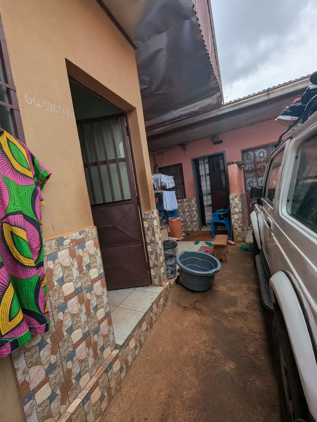Studio moderne à louer à Bafoussam Pharmacie Salvia - Image 2