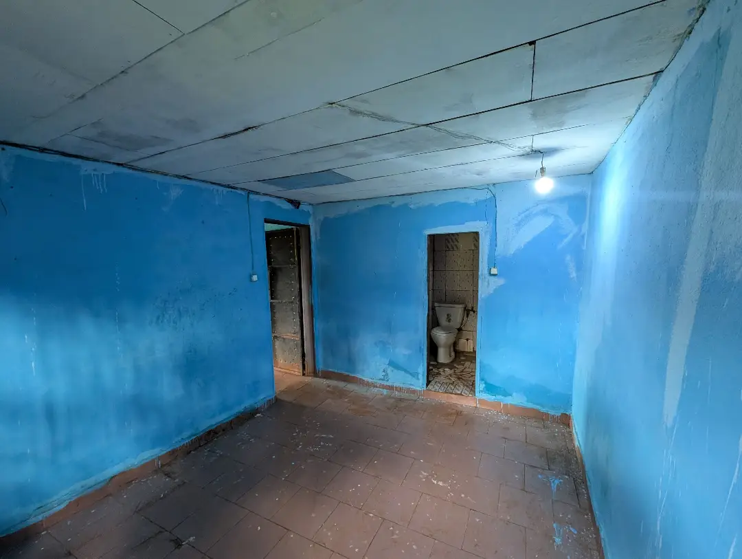 Chambre moderne à louer à Bafoussam Bonne Fontaine - Image 2