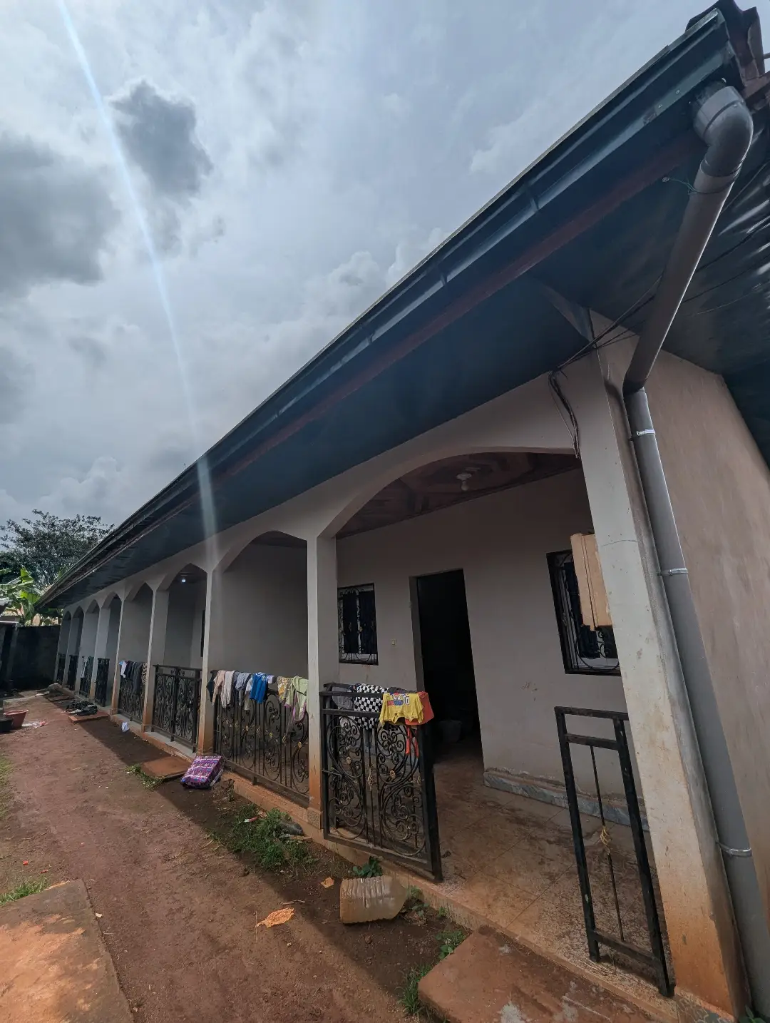Studio moderne à louer à Bafoussam Depot Guinness - Image 2