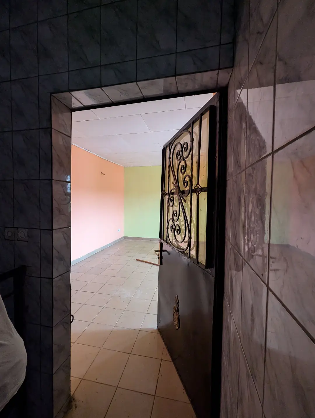 Appartement moderne à louer à Bafoussam Camoco Cami Toyota - Image 2