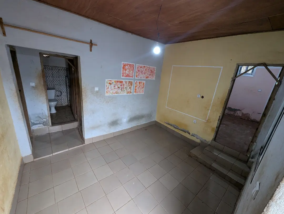 Appartement moderne à louer à Bafoussam Explosif - Image 2