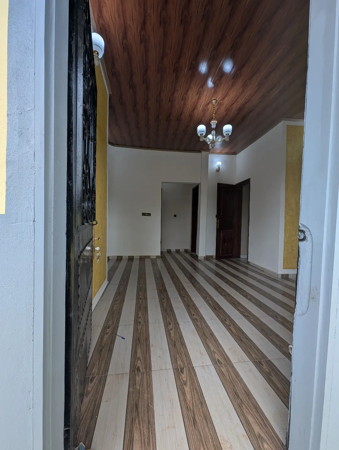 Appartement moderne à louer à Bafoussam Escadron - Image 2