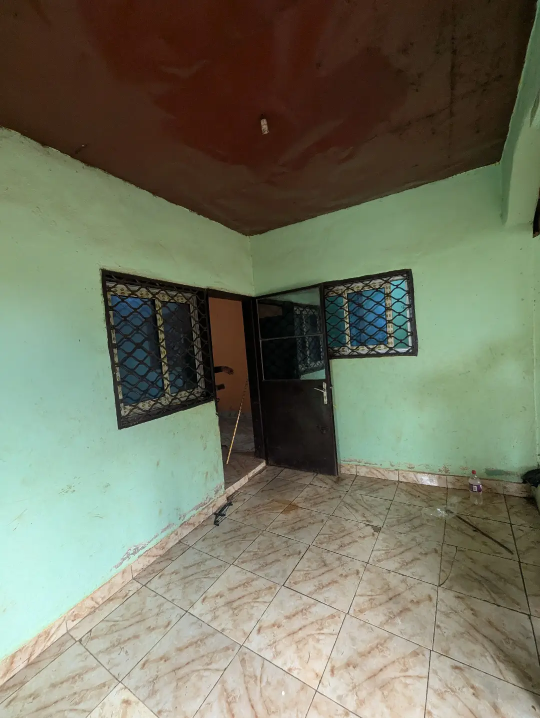 Studio moderne à louer à Bafoussam Toket (lycee) - Image 2