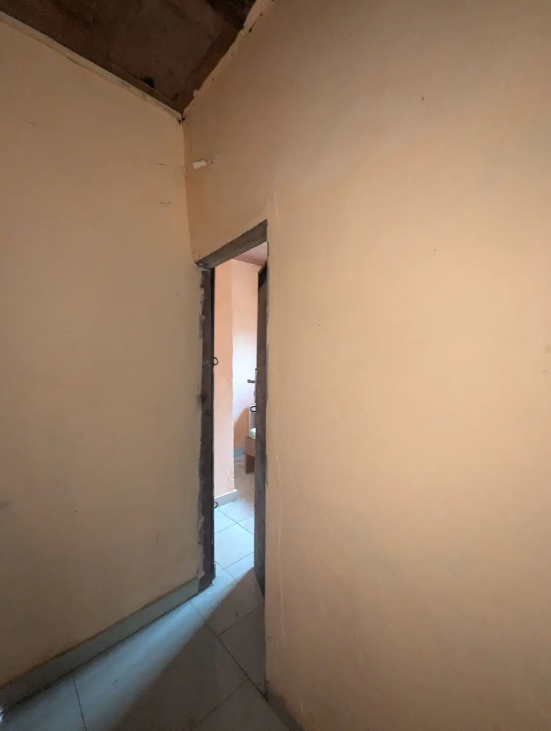 Chambre moderne à louer à Bafoussam Ta'a Mbah - Image 2