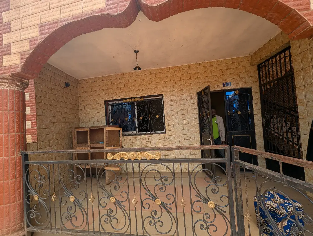Appartement moderne à louer à Bafoussam Marie Rurale - Image 2