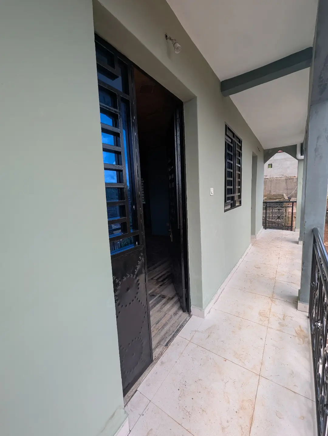 Appartement moderne à louer à Bafoussam Tchitchap - Image 2
