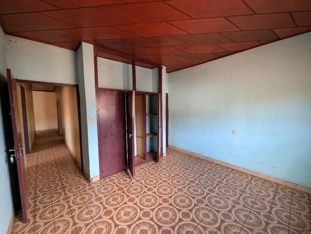 Appartement moderne à louer à Bafoussam Total D'en Bas - Image 23