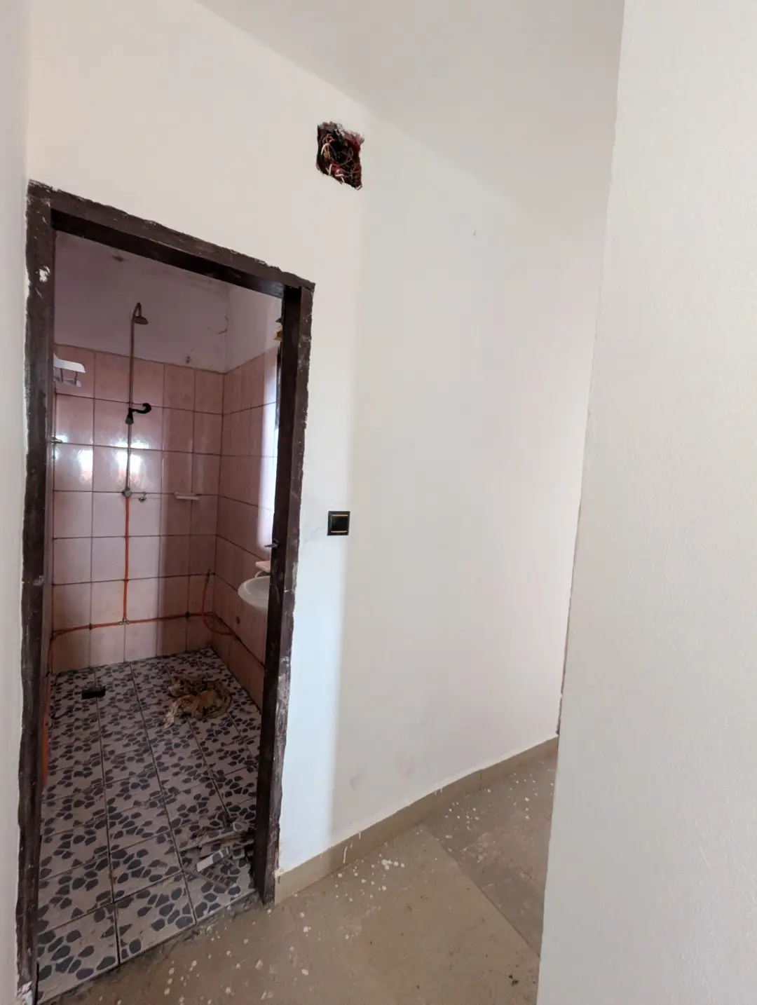 Appartement moderne à louer à Bafoussam 1ere Carrefour Eveche - Image 25