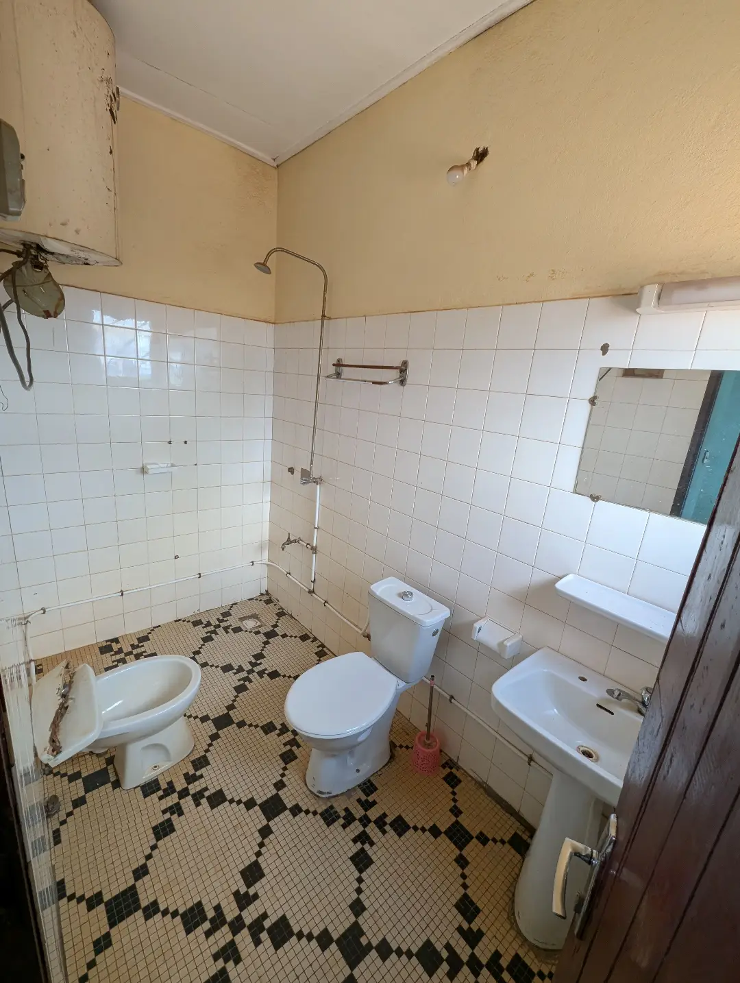 Appartement moderne à louer à Bafoussam Total D'en Bas - Image 25