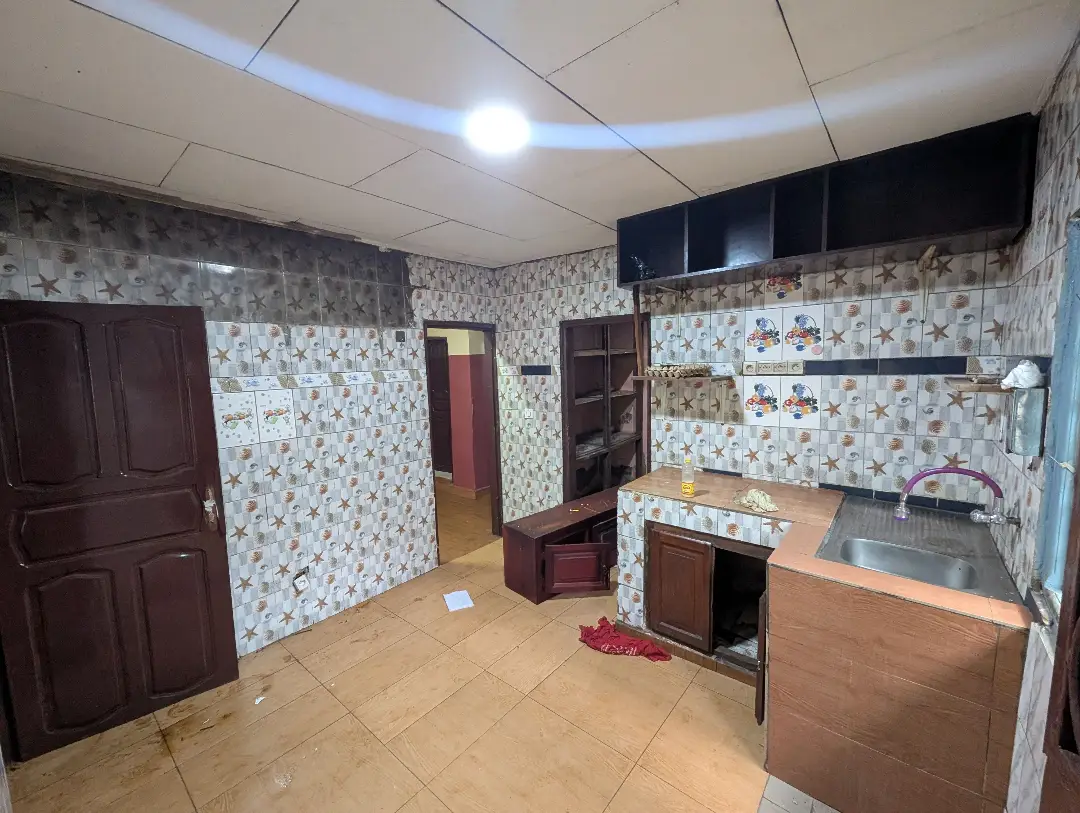 Appartement moderne à louer à Bafoussam Explosif - Image 26
