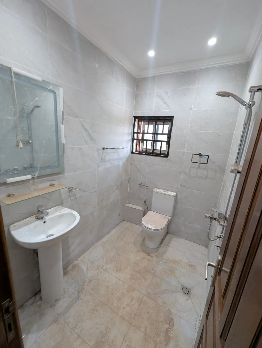 Appartement moderne à louer à Bafoussam Maeture - Image 26