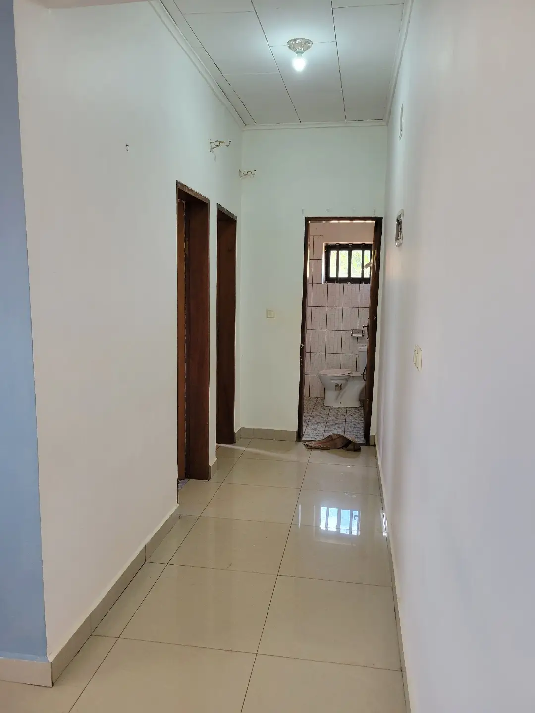 Studio moderne à louer à Bafoussam Lafe( Ta'a Mbah) - Image 3