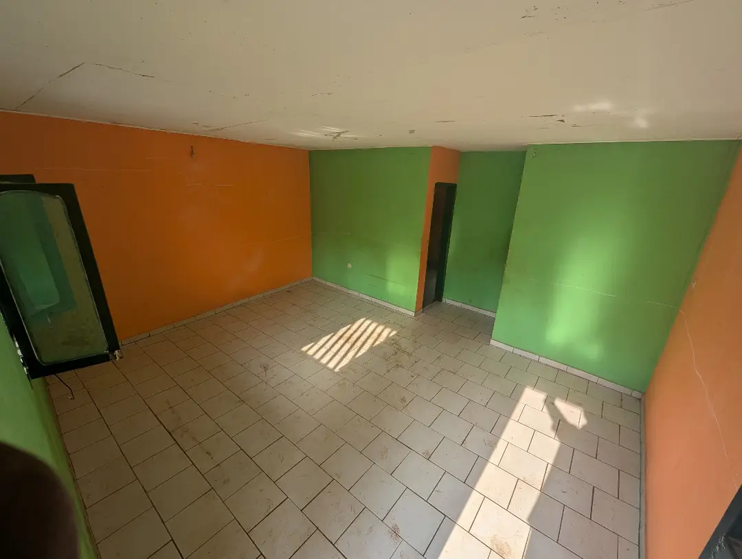 Appartement moderne à louer à Bafoussam Fin Goudron Soc - Image 3