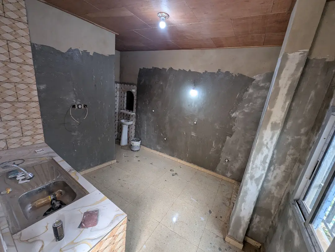 Chambre moderne à louer à Bafoussam Tougang Ville - Image 3