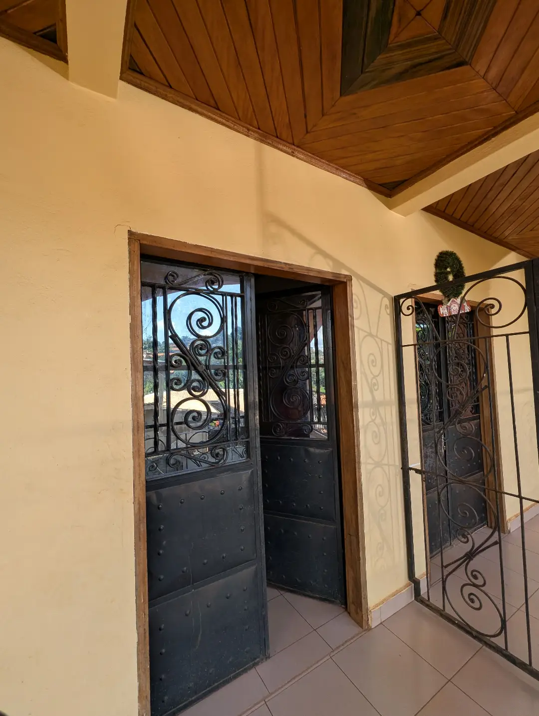 Appartement moderne à louer à Bafoussam Pont Voltaire - Image 3