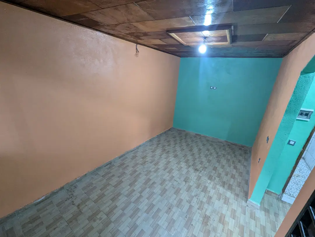 Appartement moderne à louer à Bafoussam Barriere Rouge - Image 3