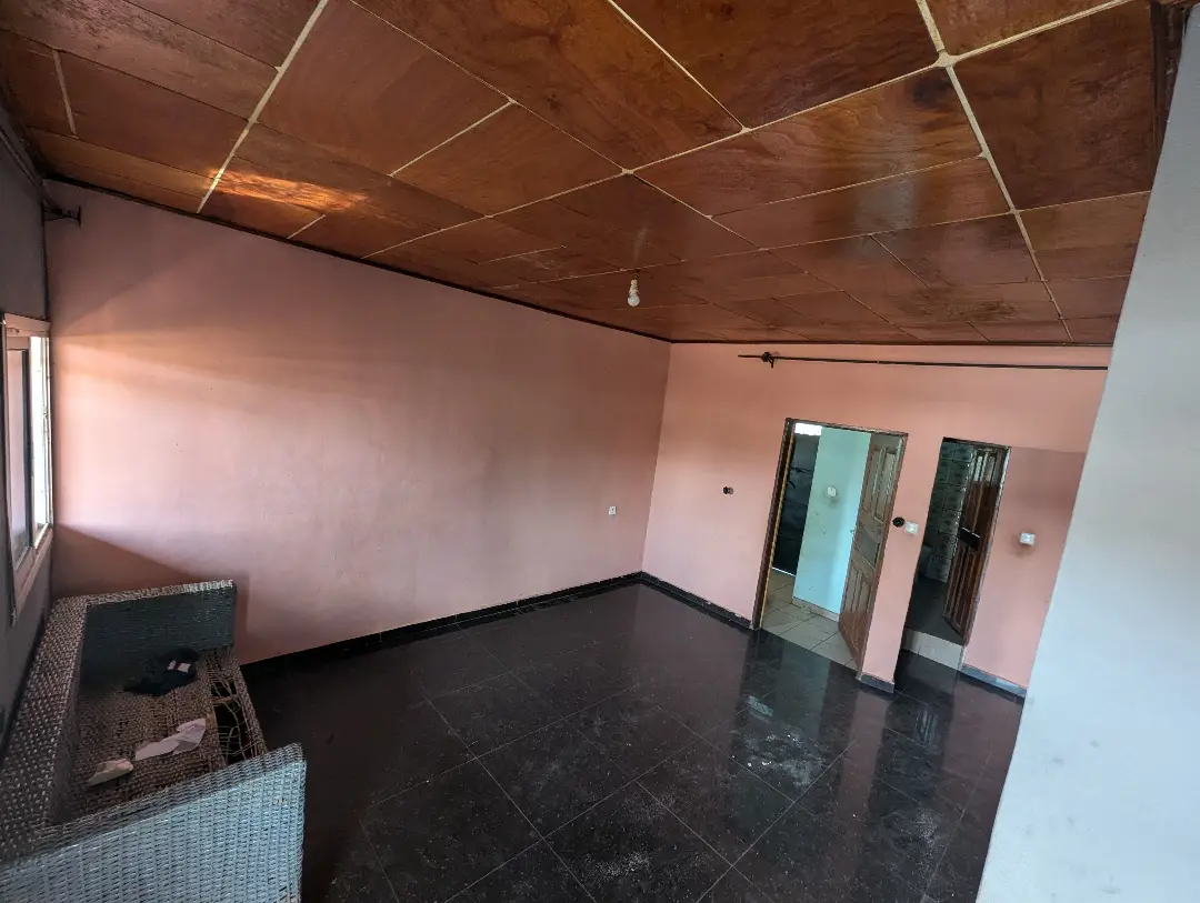 Appartement moderne à louer à Bafoussam Marche Casa - Image 3