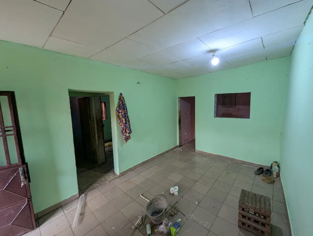 Appartement moderne à louer à Bafoussam Carrefour Canne Tankou - Image 3