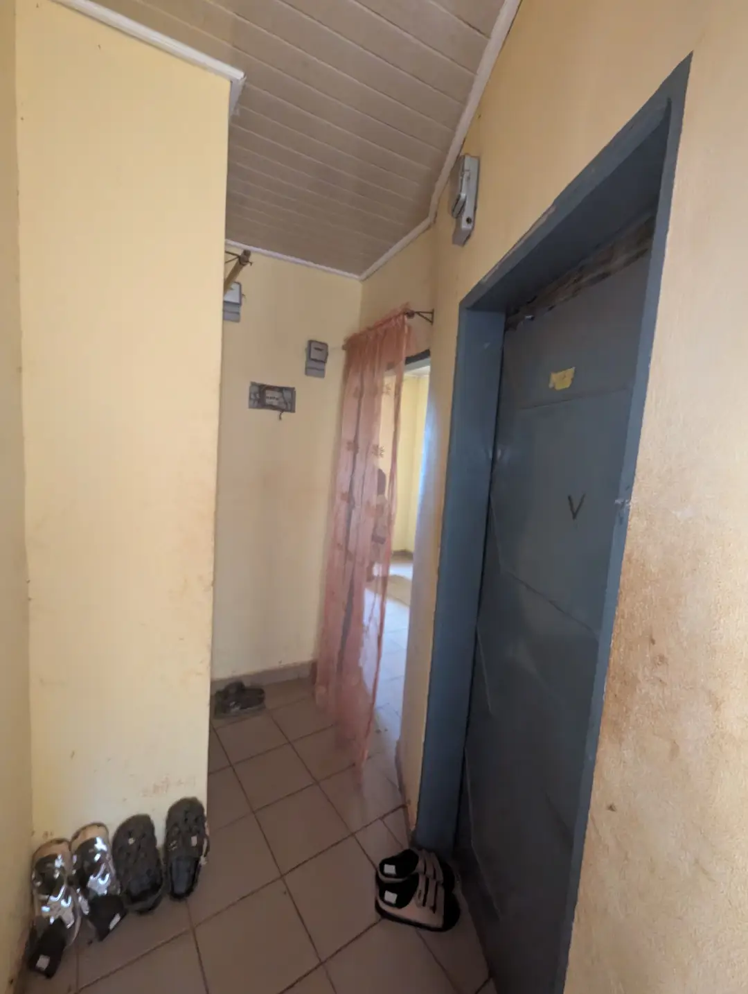 Chambre moderne à louer à Bafoussam Camp Zoa - Image 3