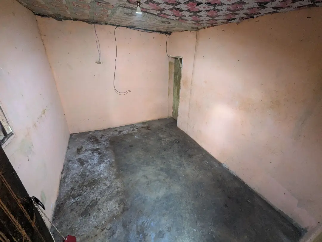 Studio moderne à louer à Bafoussam Mairie Rural - Image 3