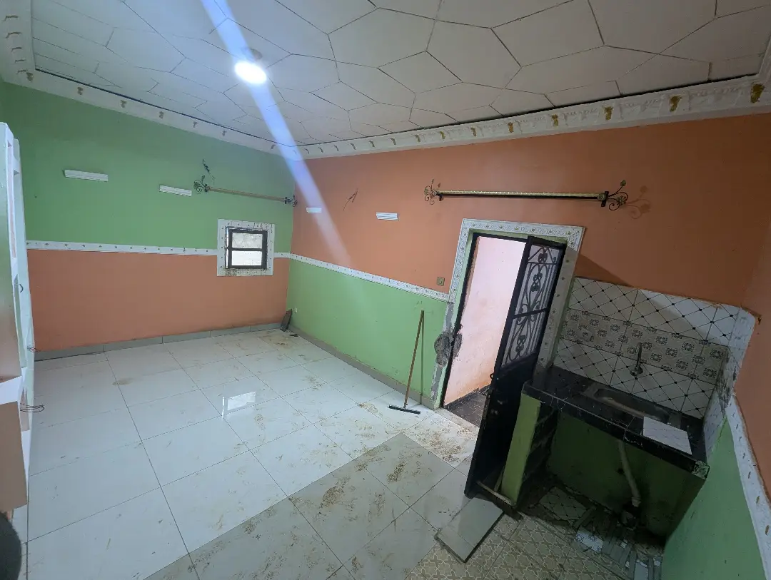 Studio moderne à louer à Bafoussam Derriere Tankou - Image 3