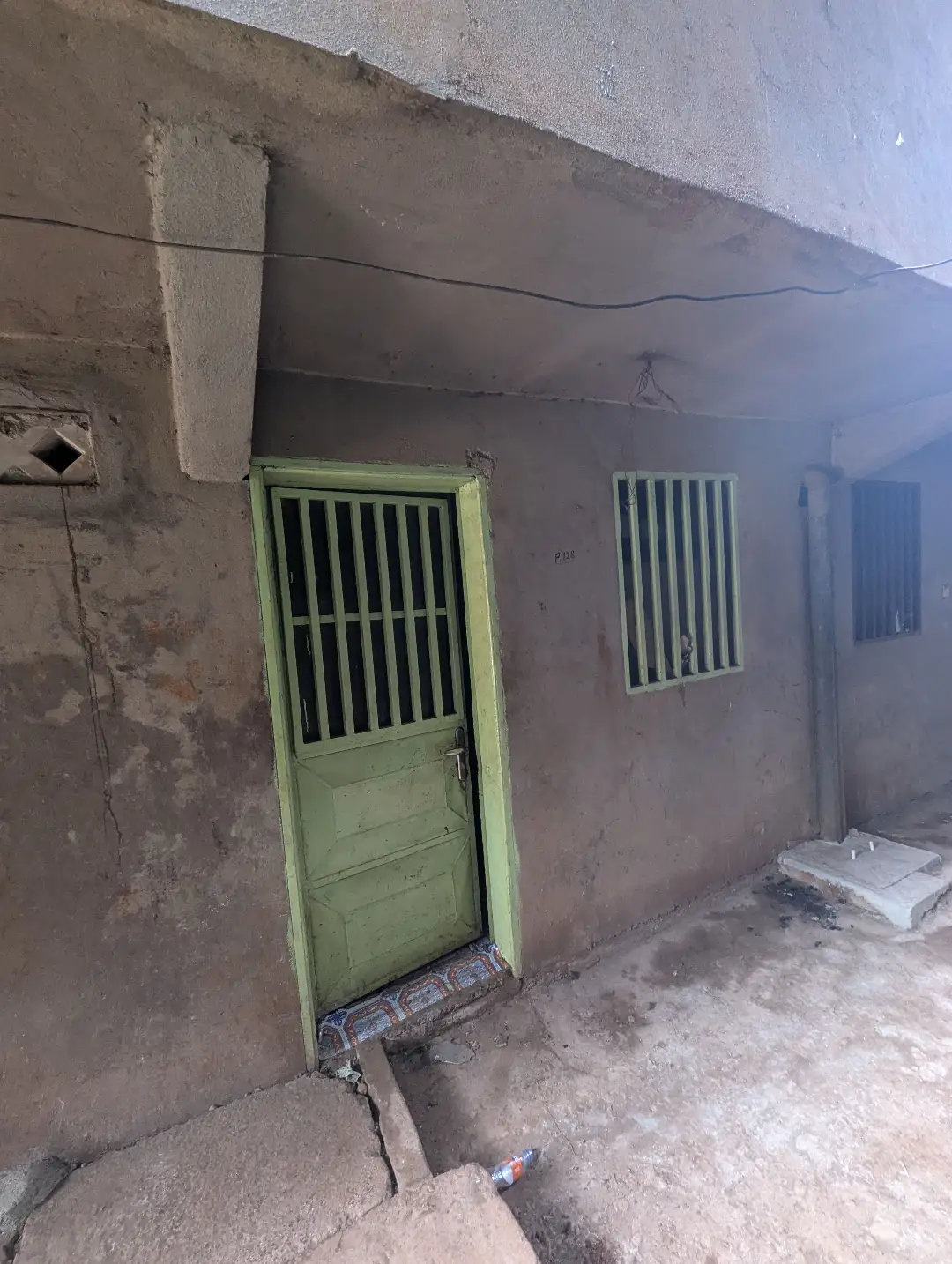 Chambre moderne à louer à Bafoussam Palace - Image 3
