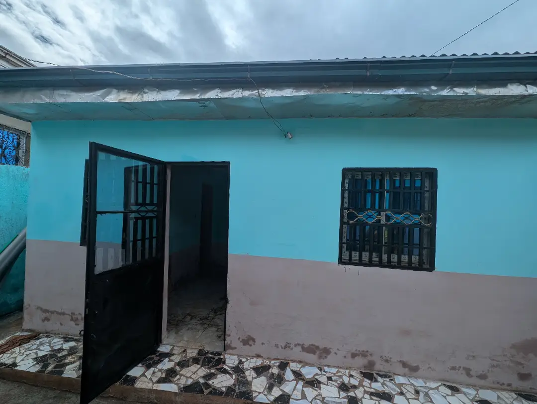 Chambre moderne à louer à Bafoussam Nouvelle Cathedrale - Image 3