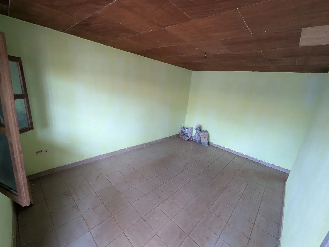 Appartement moderne à louer à Bafoussam Carrefour Inter - Image 3